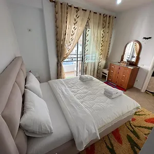 Taulant Apartamento Sarandë
