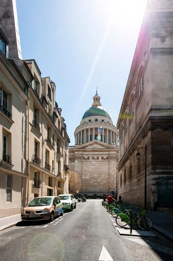 Lägenhet Paris Place Du Pantheon