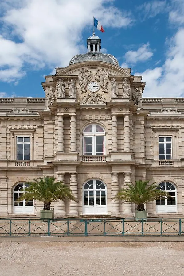 Apartment Paris Place Du Pantheon France