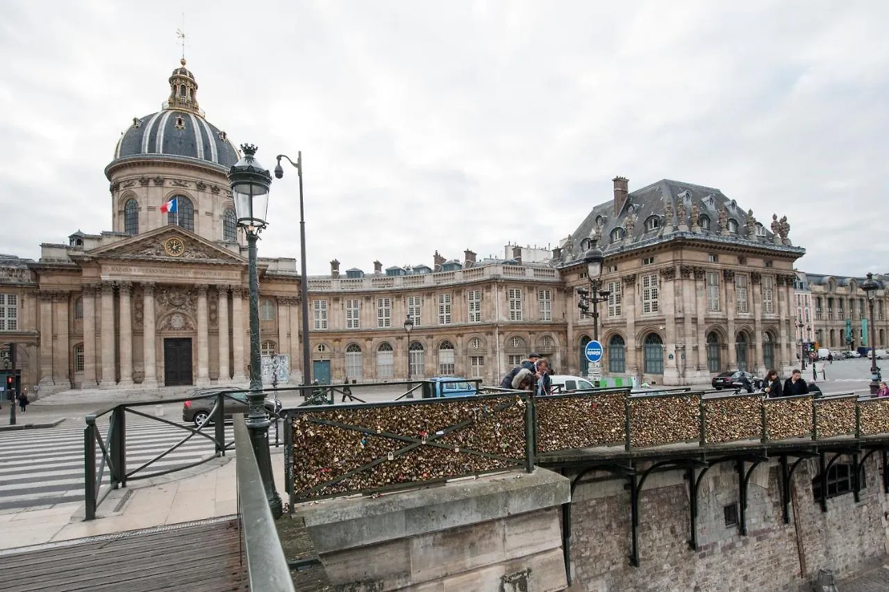 Paris Place Du Pantheon Lägenhet