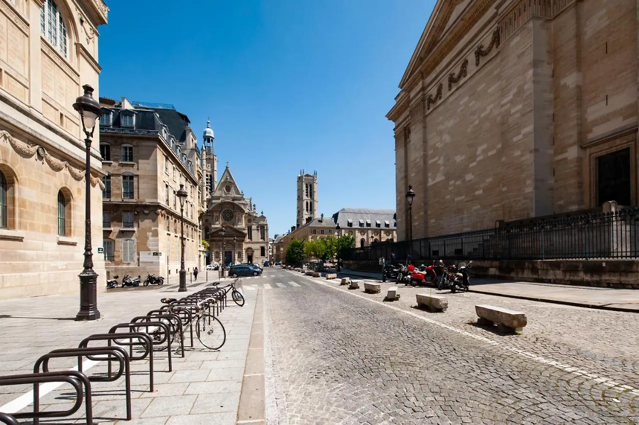 Paris Place Du Pantheon 0*,
